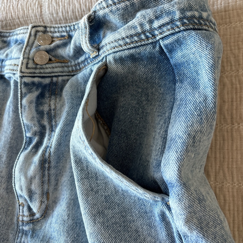 Pacsun Mini Light Wash Jean Skirt with Pockets Size 26 Length 15in - Picture 6 of 7